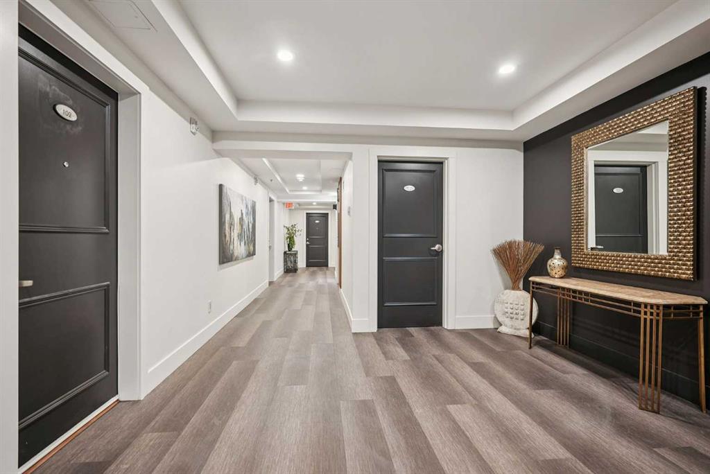 Picture for 306, 660 Eau Claire Avenue SW