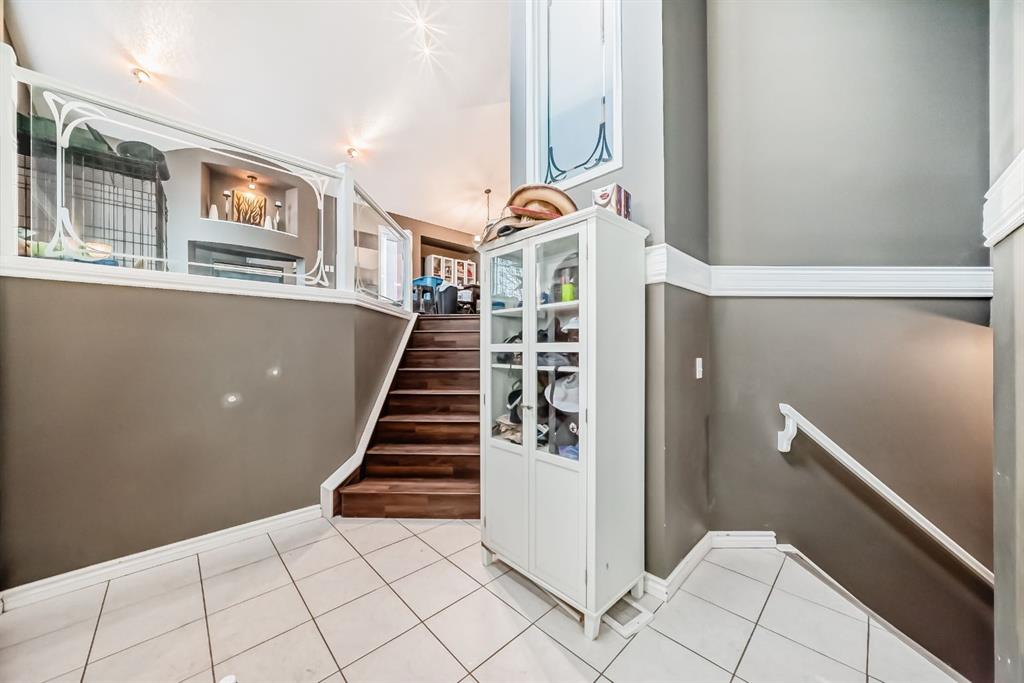 Picture for 8373 Edgevalley Drive NW