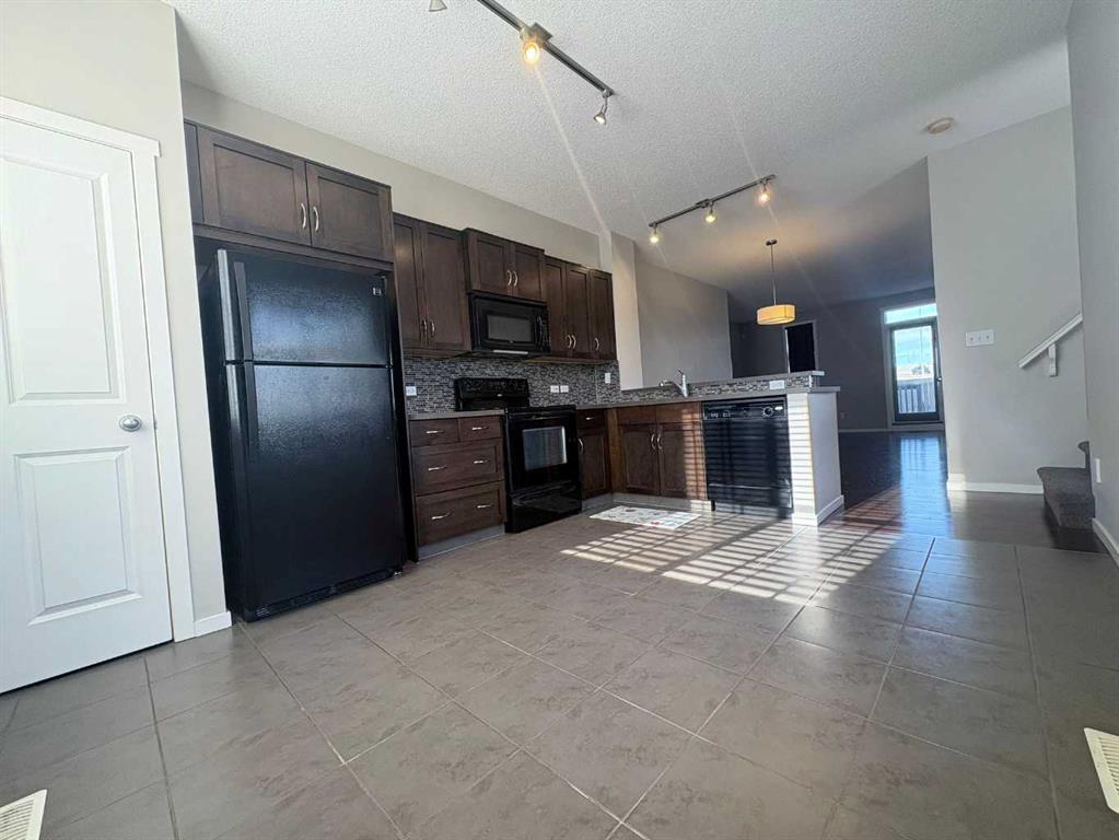 Picture for 2202, 125 Panatella Way NW