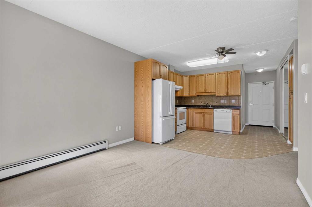 Picture for 302, 400 1 Avenue SE