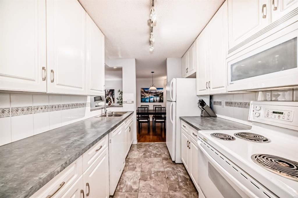 Picture for 215, 727 56 Avenue SW