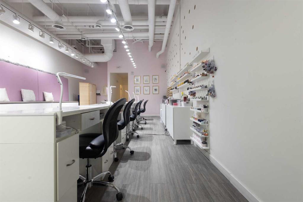 Picture for 1888 MAIN Avenue SW