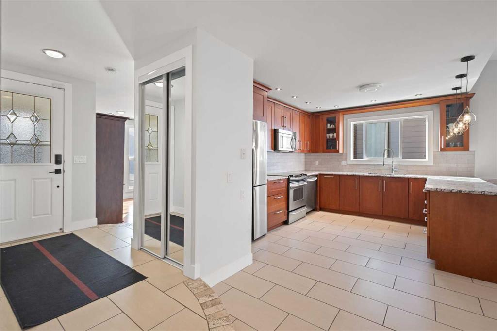 Picture for 208 Woodpark Place SW