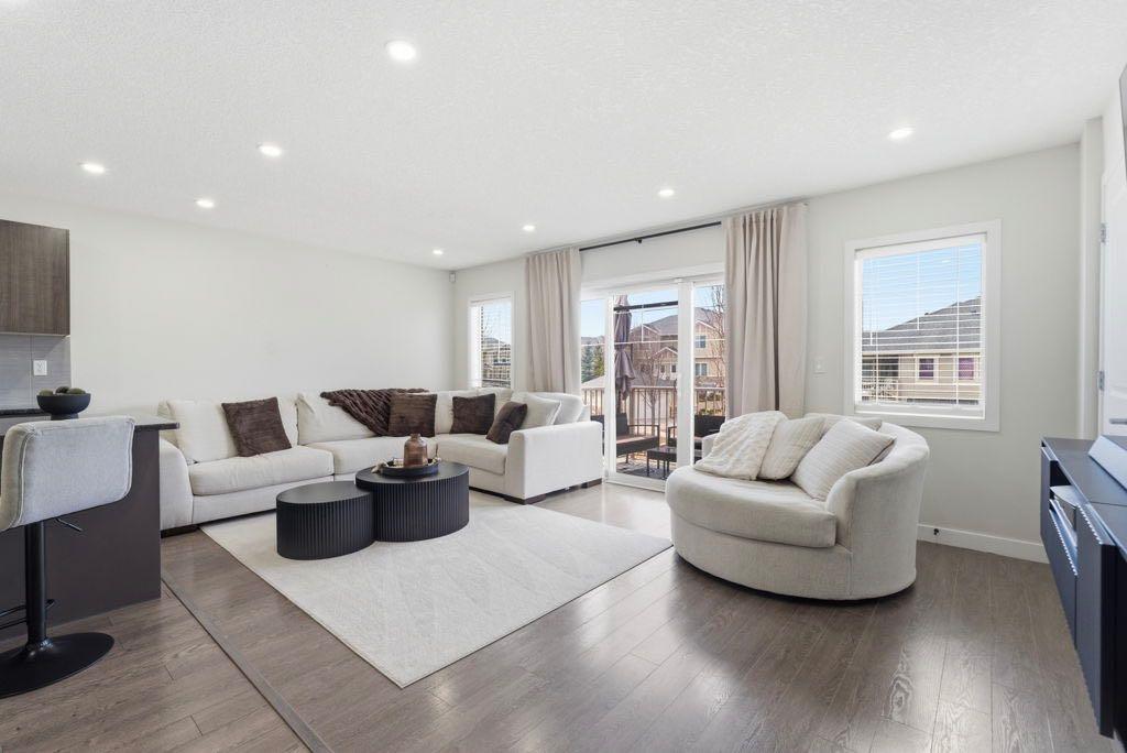 Picture for 704, 250 Sage Valley Road NW