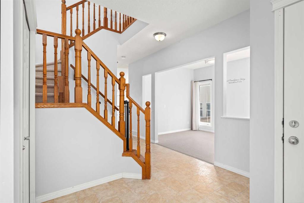 Picture for 102 Kincora Glen Mews NW