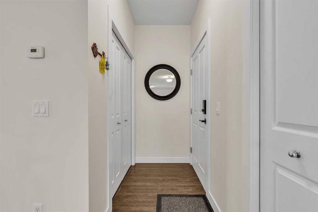 Picture for 2215, 4 Kingsland Close SE