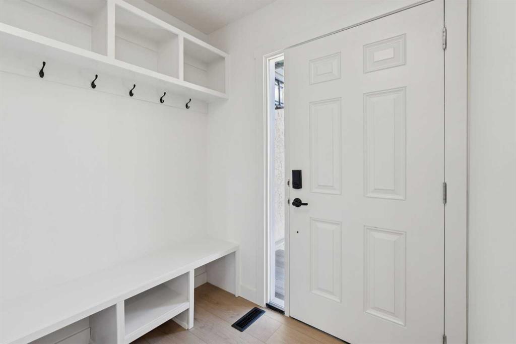 Picture for 94, 2511 38 Street NE