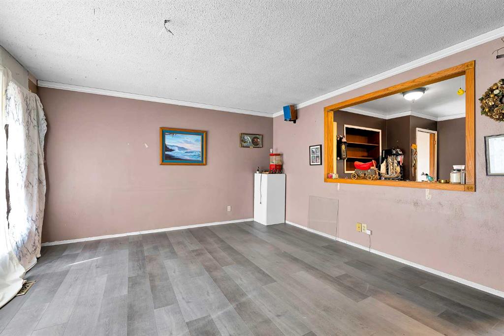 Picture for 924 Hunterston Hill NW