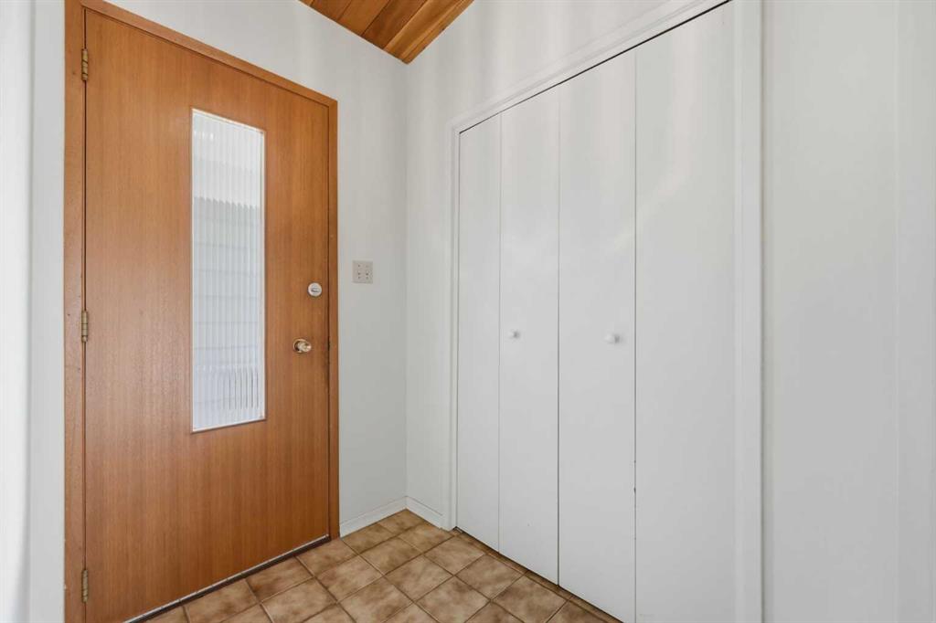 Picture for 6107 Longmoor Way SW