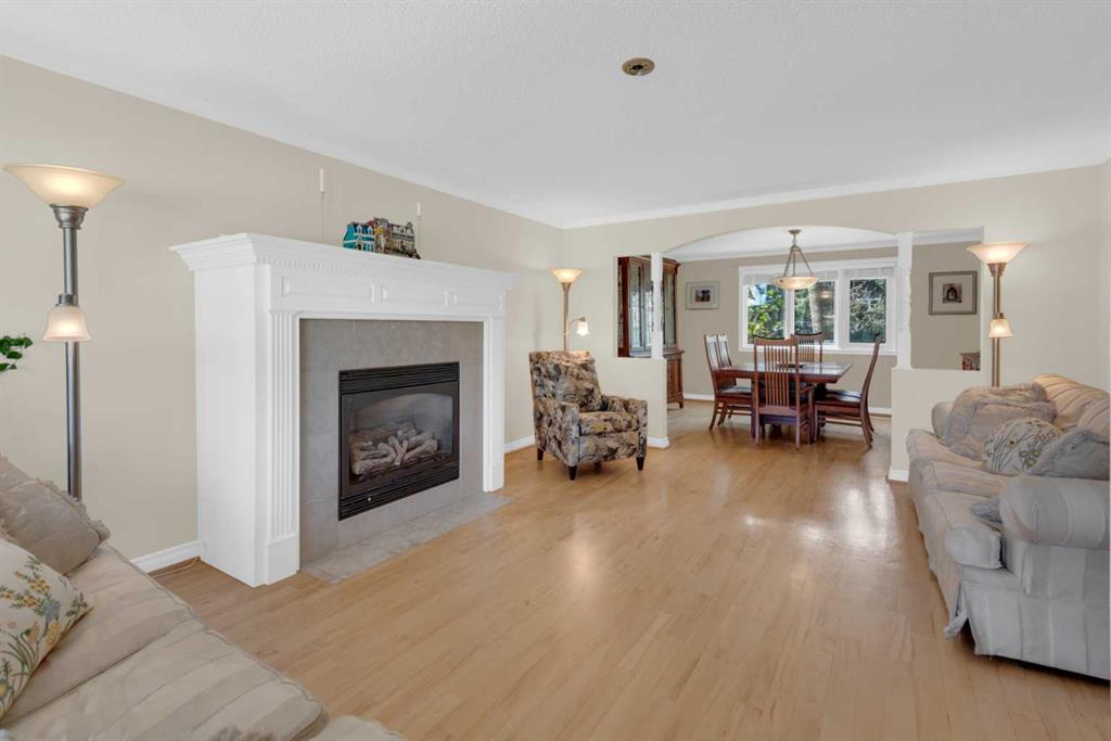 Picture for 7316 Kananaskis Drive SW
