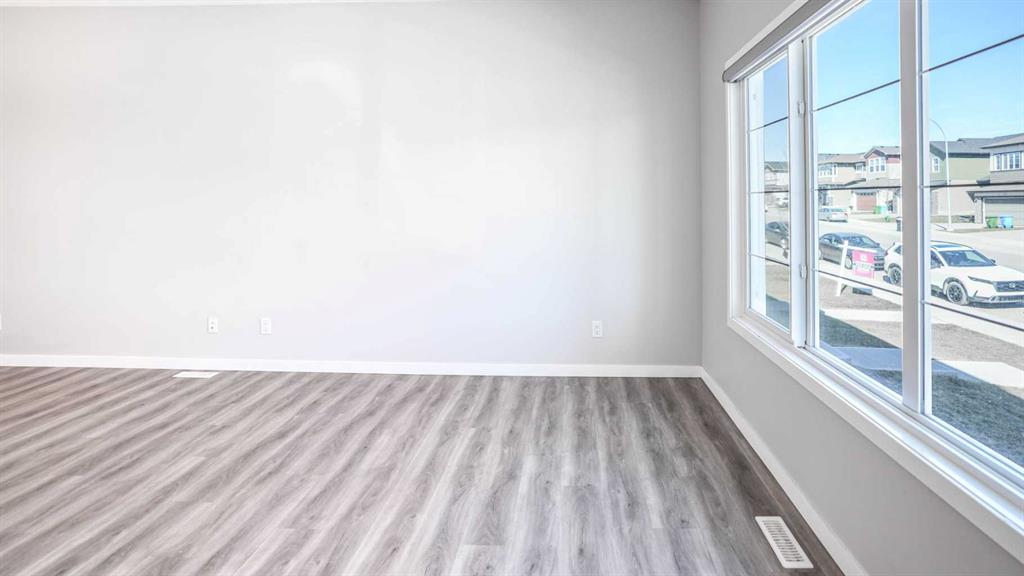Picture for 567 Cornerstone Avenue NE