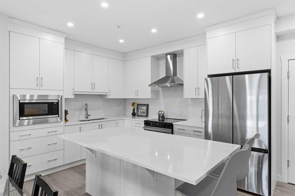 Picture for 1306, 81 Arbour Lake View NW