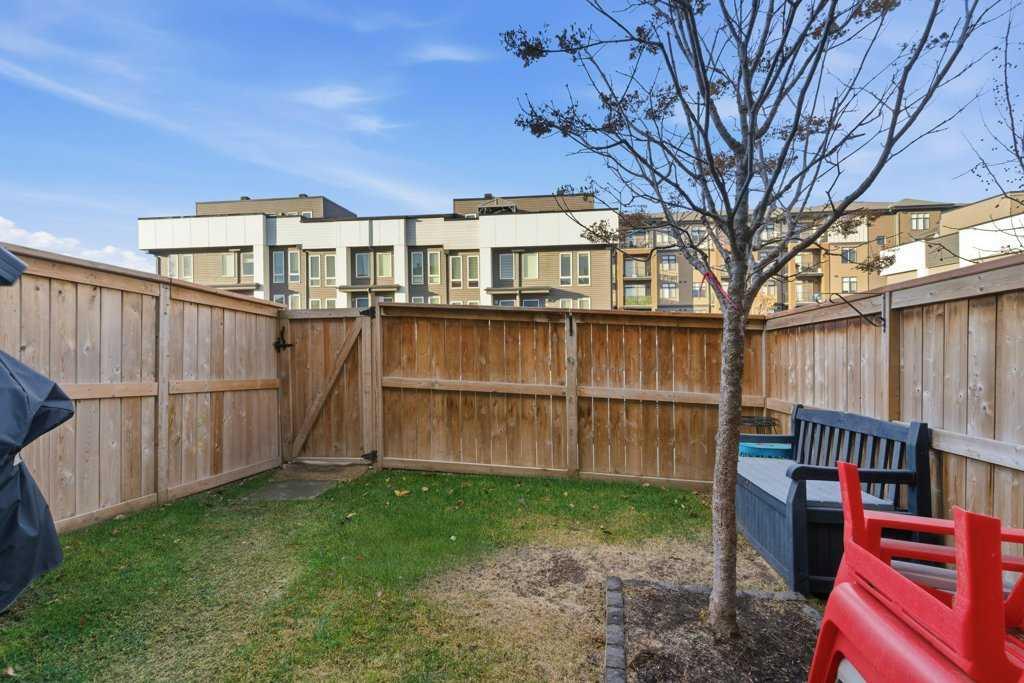 Picture for 410, 338 Seton Circle SE