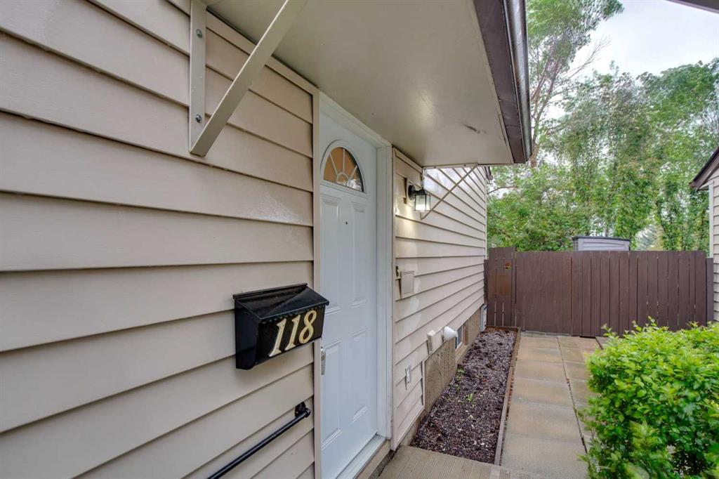 Picture for 118, 6100 4 Avenue NE