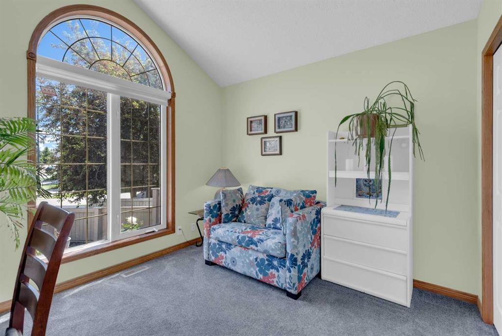 Picture for 30 Cranston Place SE