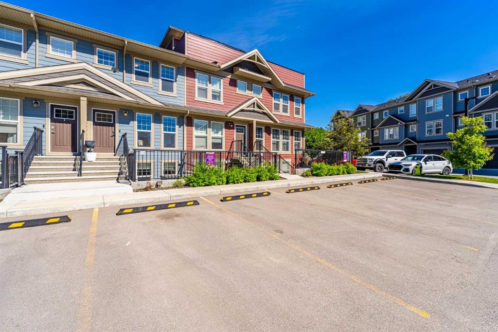 Picture for 310 Cranbrook Square SE