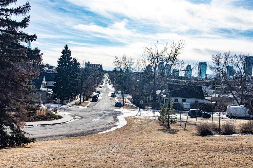 Picture for 521 7 Street NE