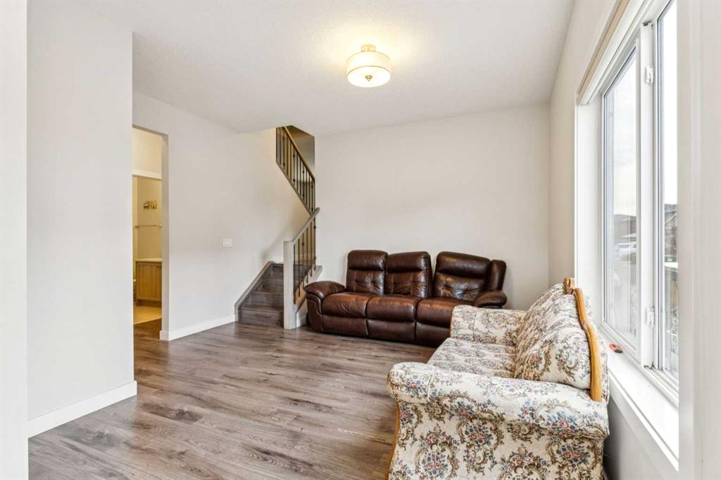 Picture for 118 Saddlestone Park NE