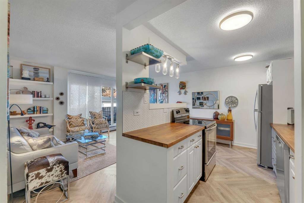 Picture for 205, 1626 14 Avenue SW Picture for 205, 1626 14 Avenue SW