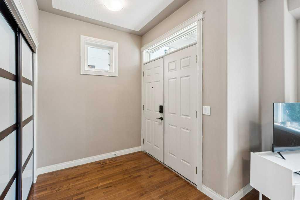 Picture for 2208 33 Street SW Picture for 2208 33 Street SW