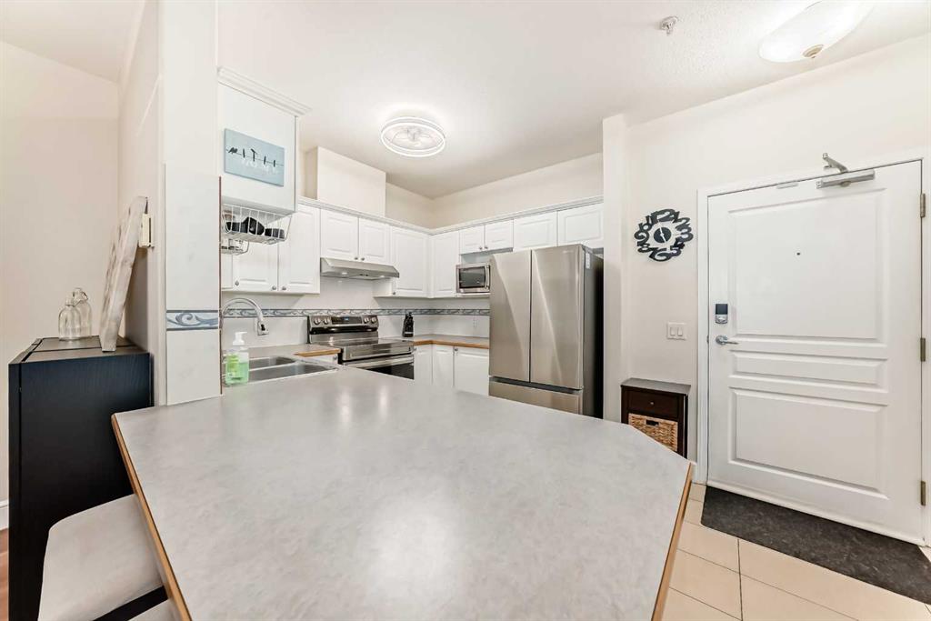 Picture for 1113, 1113 Lake Fraser Court SE