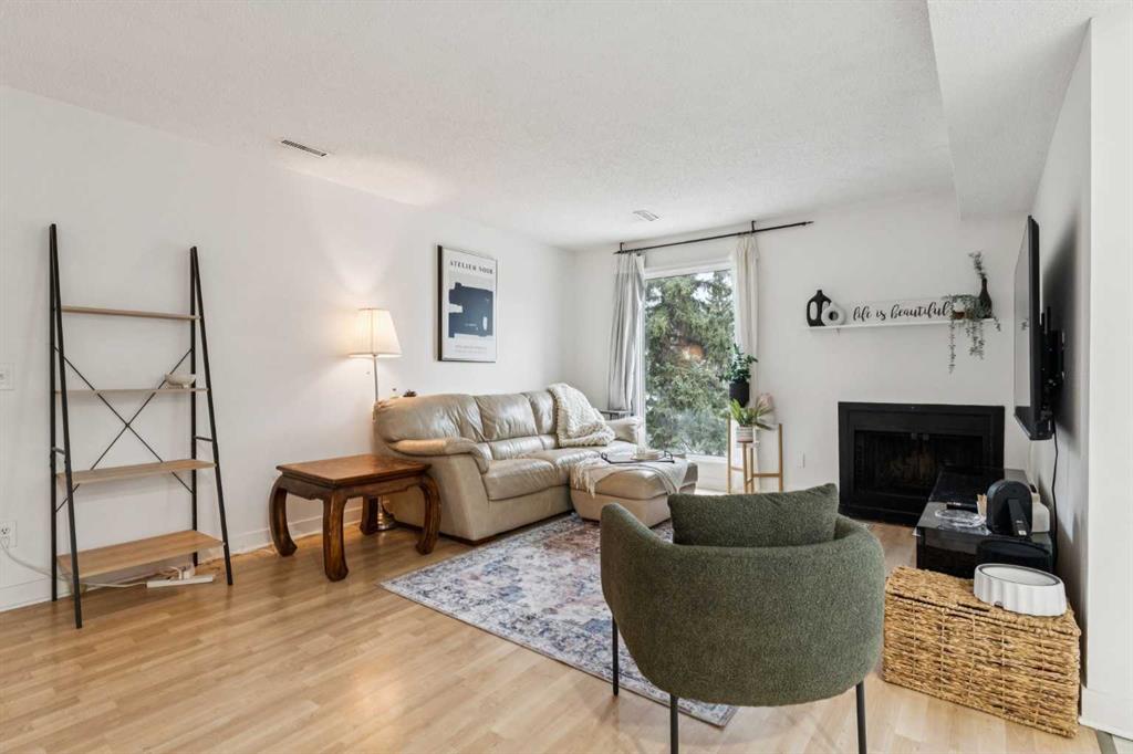 Picture for 1003, 3500 Varsity Drive NW