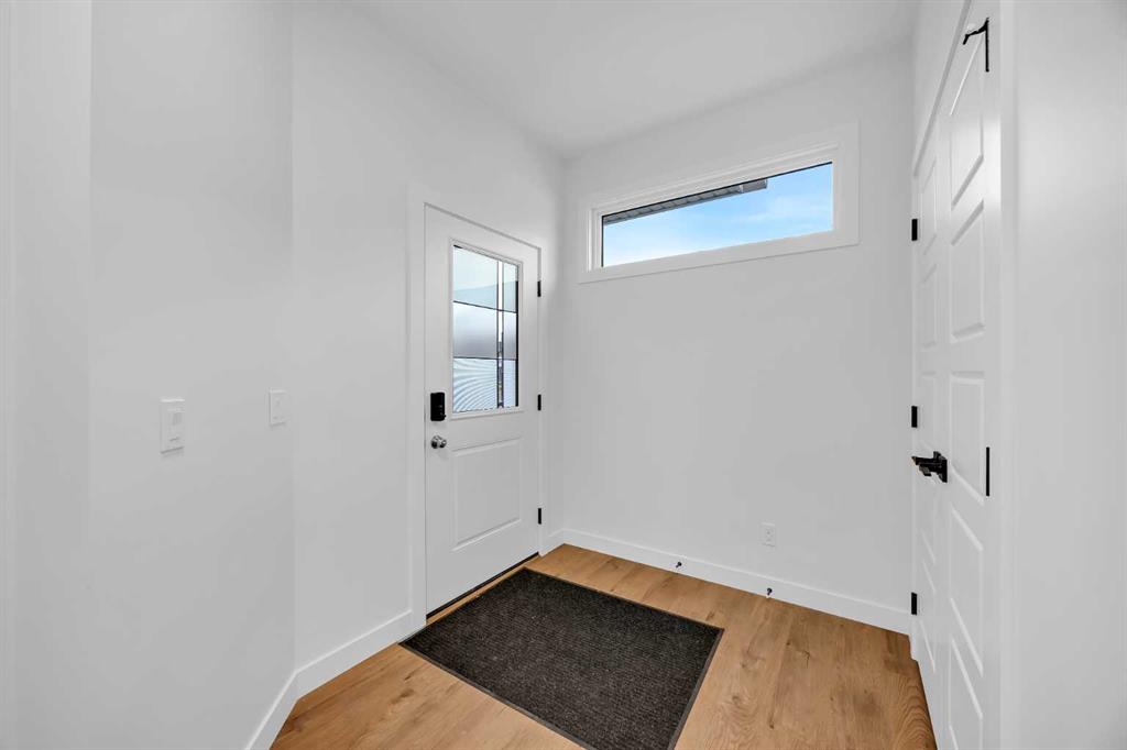 Picture for 739 Langley Terrace SE