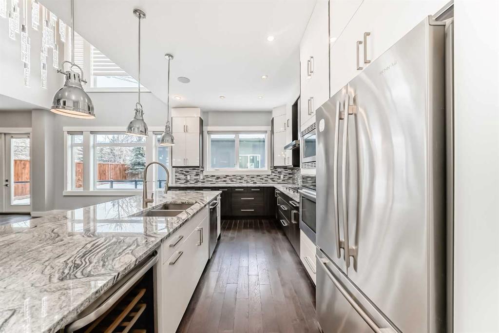 Picture for 230 37 Street NW