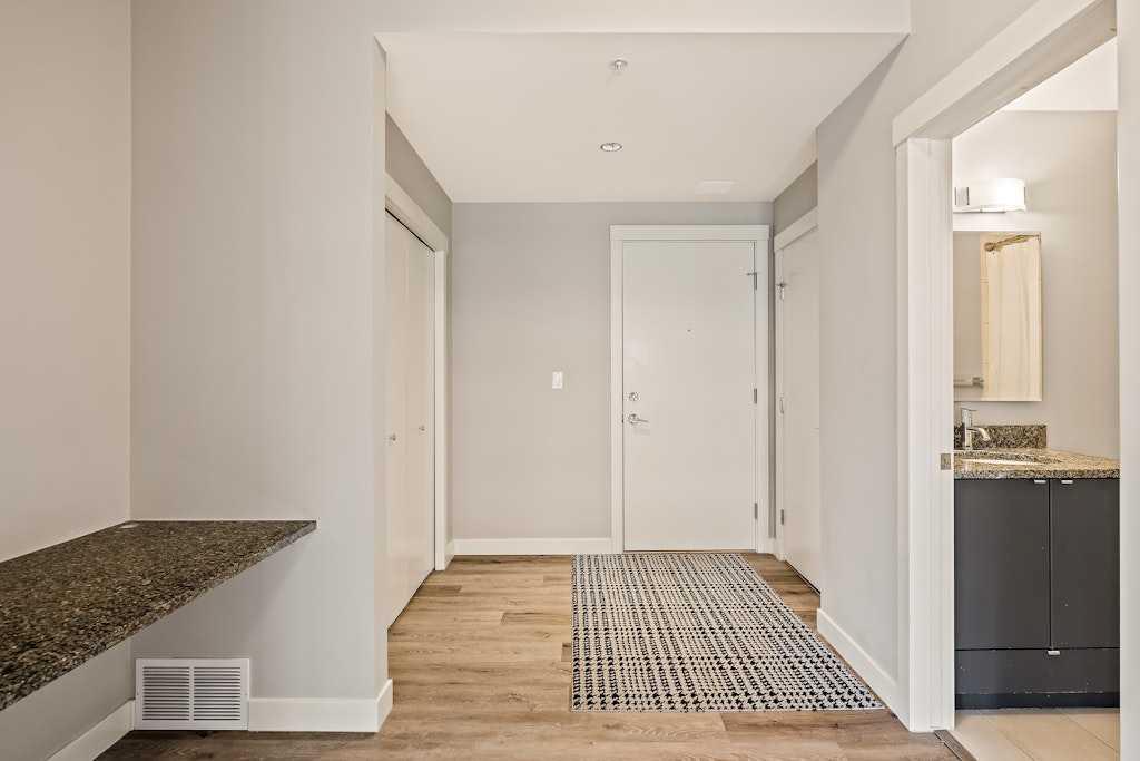 Picture for 503, 788 12 Avenue SW