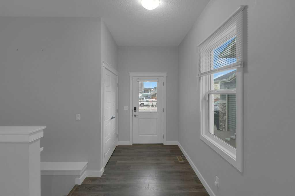 Picture for 137 Willow Park N