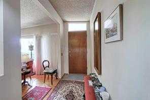 Picture for 10212 8 Street SW