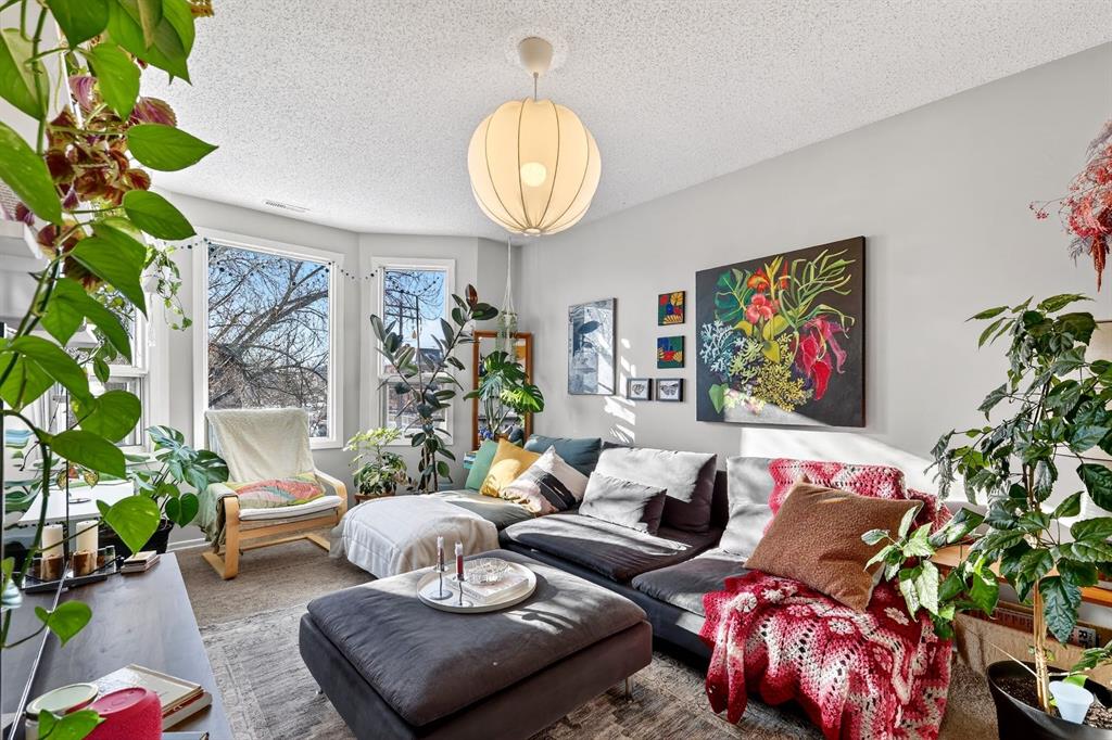 Picture for 1004 20 Avenue SE