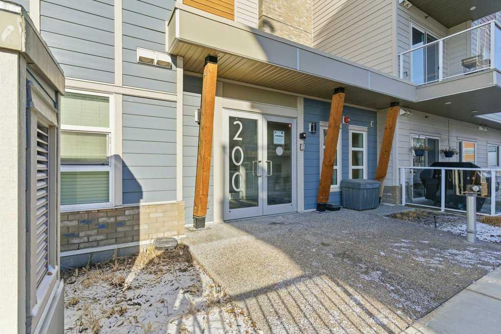 Picture for 305, 200 Harvest Hills Place NE