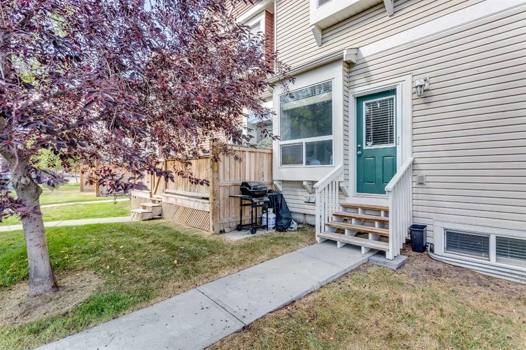 Picture for 404, 703 Luxstone Square SW