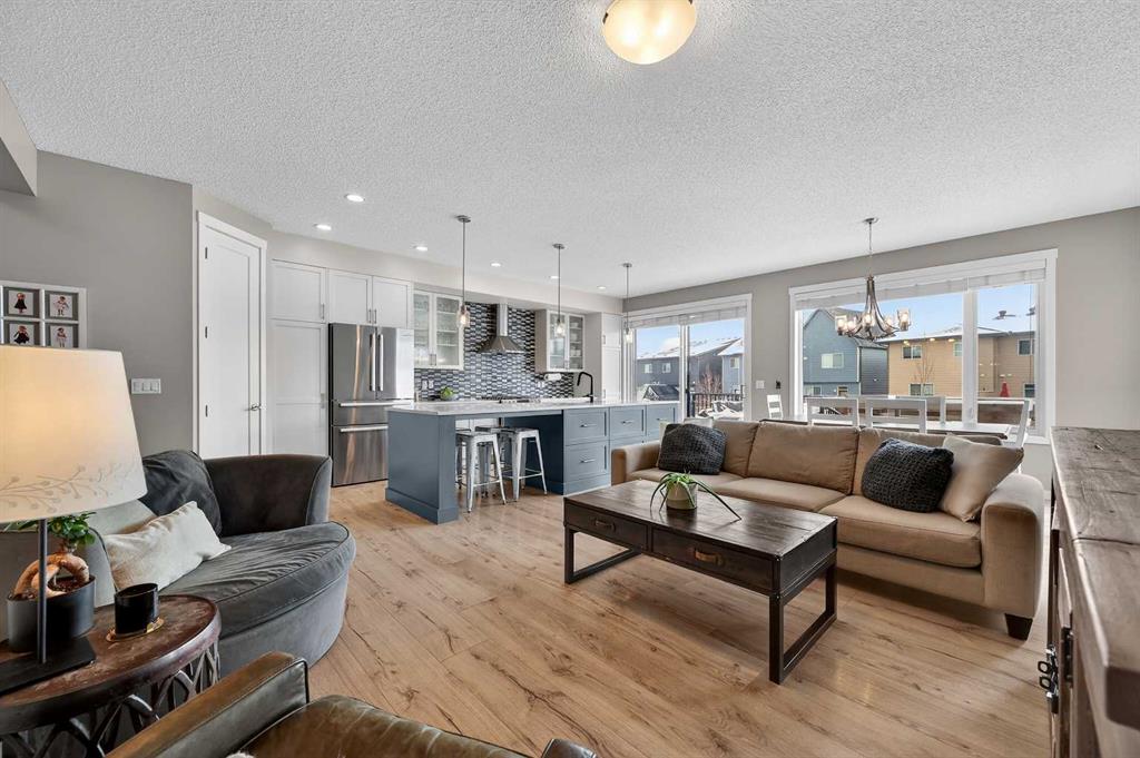 Picture for 24 Walden Mount SE