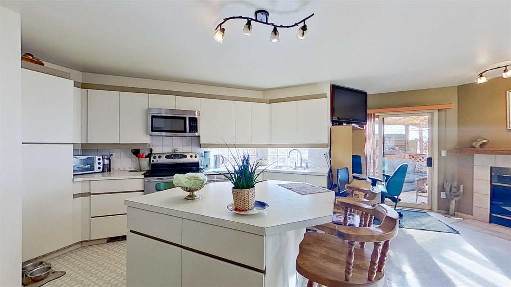 Picture for 2219 Westmount Road NW