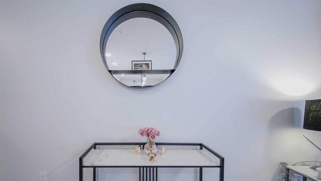 Picture for 2209, 33 Carringham Gate NW