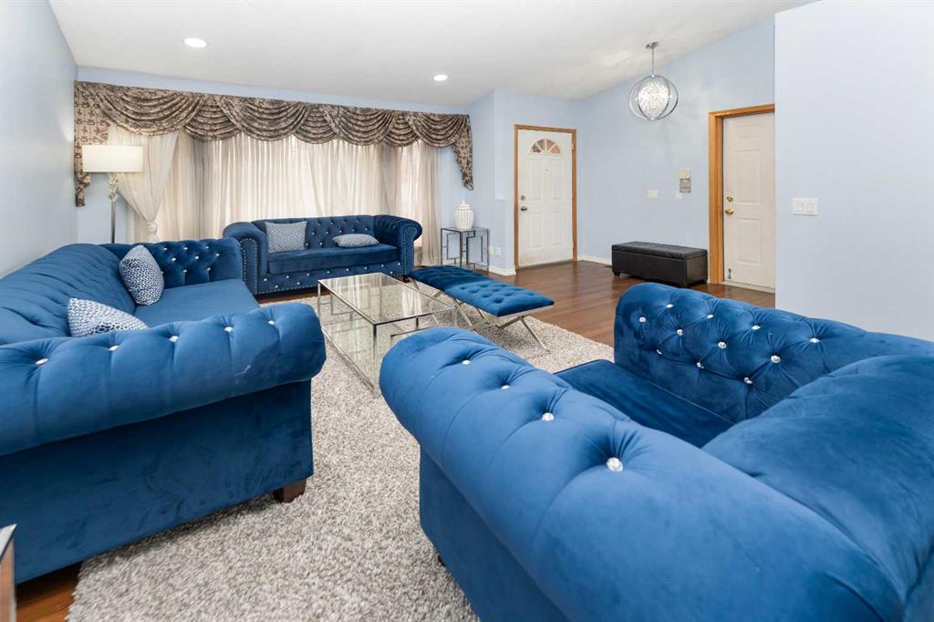 Picture for 18 Coral Sands Place NE