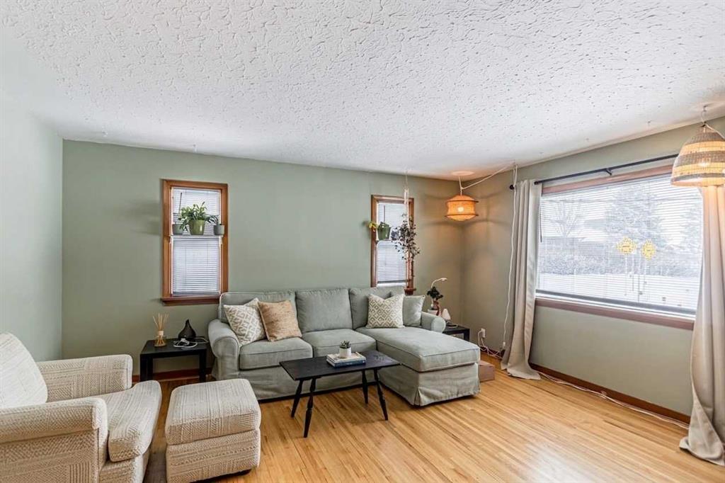 Picture for 3423 1 Street NE