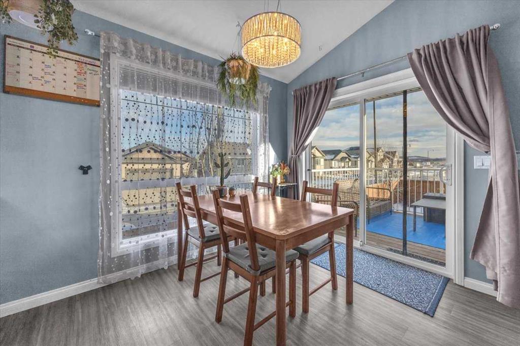 Picture for 301 McLeod Crescent 