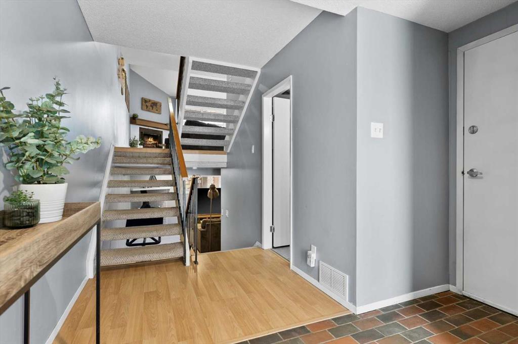 Picture for 31, 2225 Oakmoor Drive SW