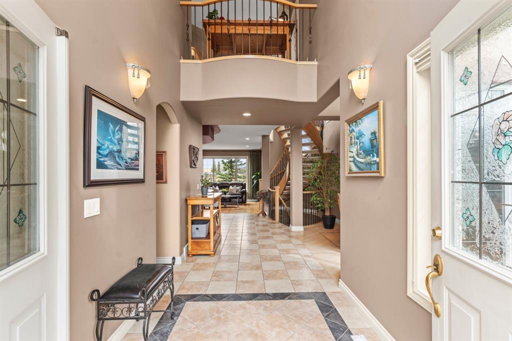 Picture for 140 Simcoe Close SW