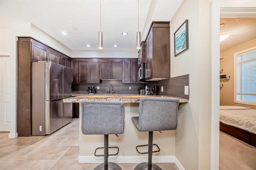 Picture for 116, 1005A Westmount Drive 