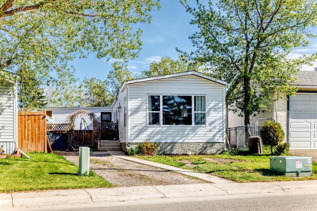 Picture for 124 BIG SPRINGS Drive SE