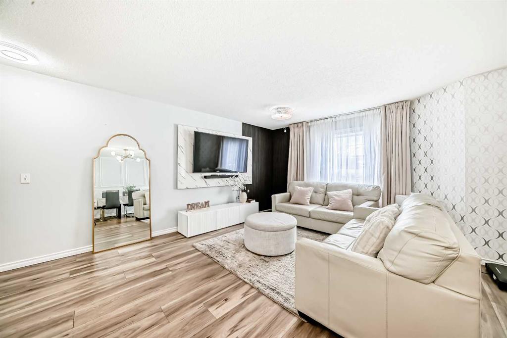 Picture for 57 Mt Aberdeen Manor SE