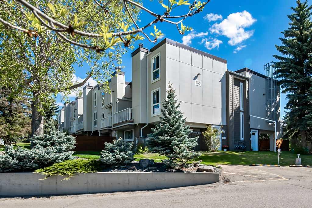Picture for 818, 13104 Elbow Drive SW