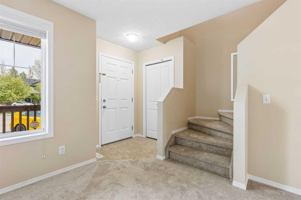 Picture for 43, 105 Drake Landing Common 