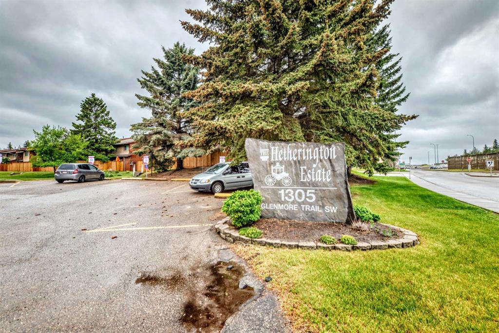 Picture for 444, 1305 Glenmore Trail 