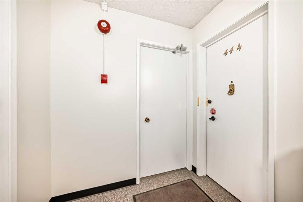 Picture for 444, 1305 Glenmore Trail 