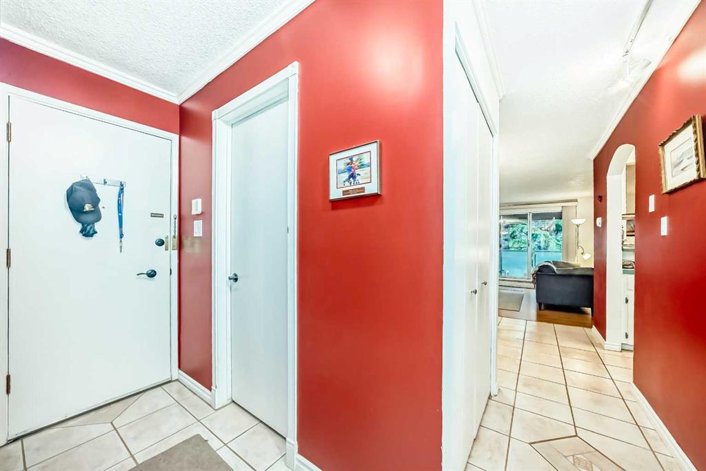 Picture for 444, 1305 Glenmore Trail 